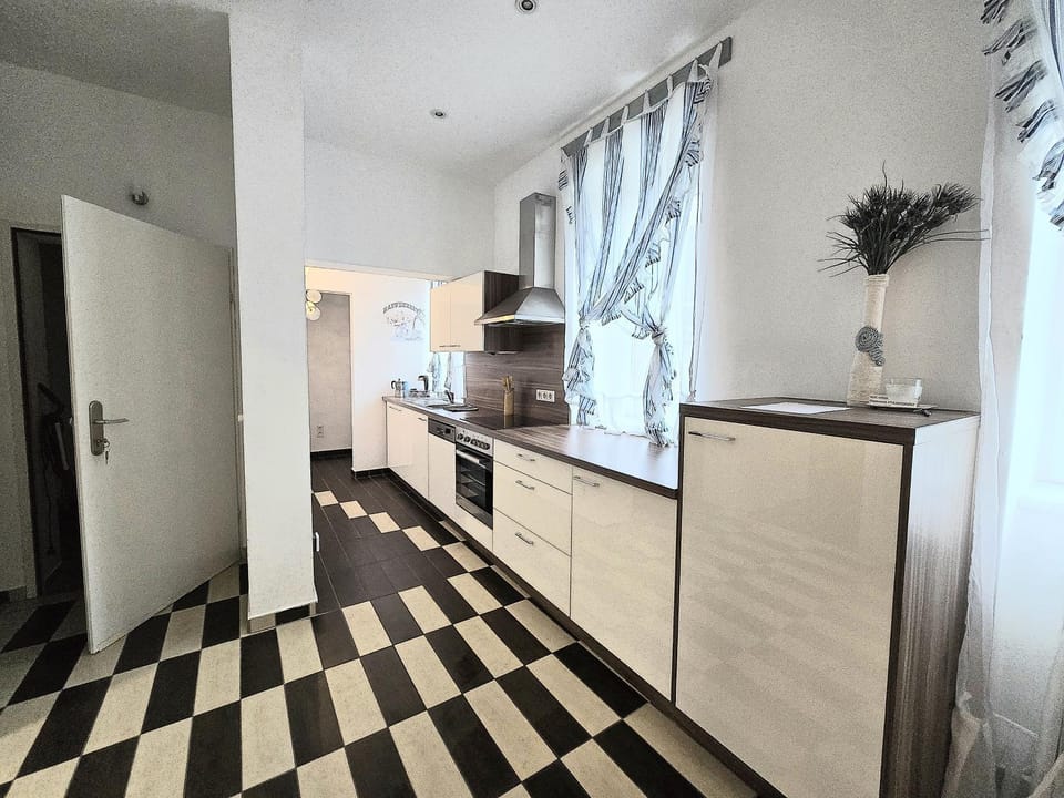kitchen, kitchen