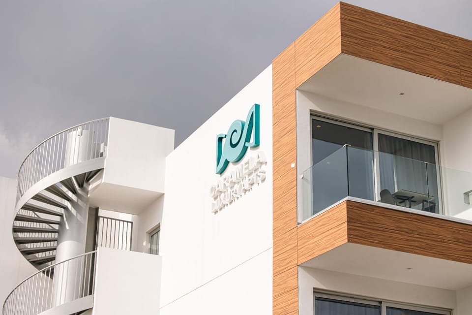 Property building, View (from property/room)