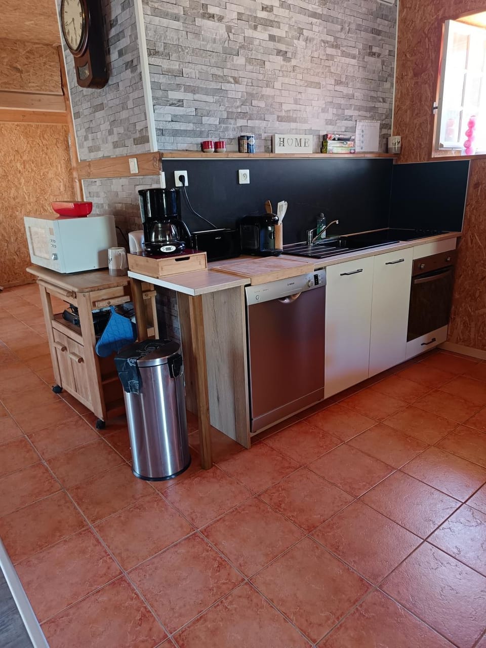 Kitchen or kitchenette