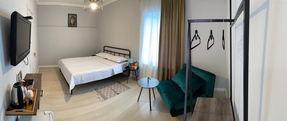Bed, Photo of the whole room, Bedroom, wardrobe