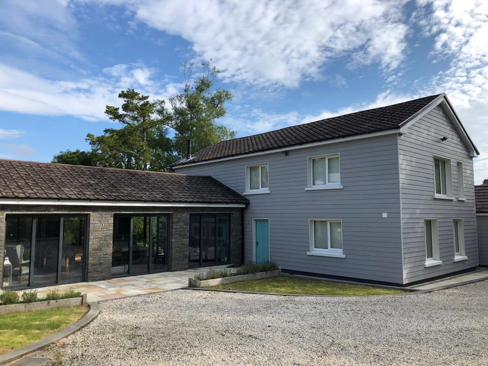 Property building, Facade/entrance, Garden, View (from property/room)