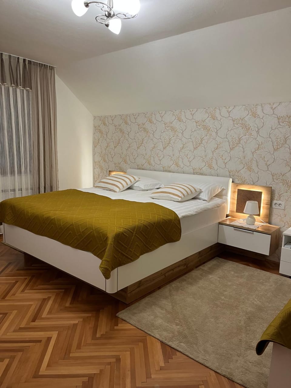 Bed, Bedroom