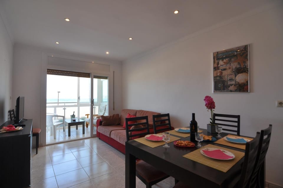 TV and multimedia, Dining area