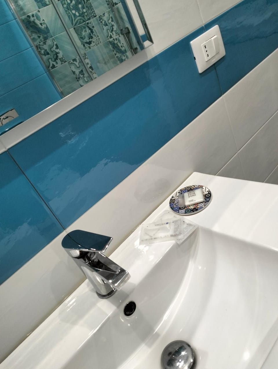 Bathroom, Decorative detail