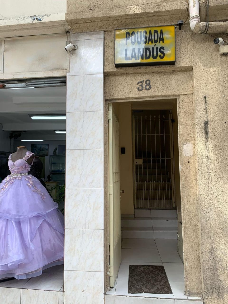 Facade/entrance