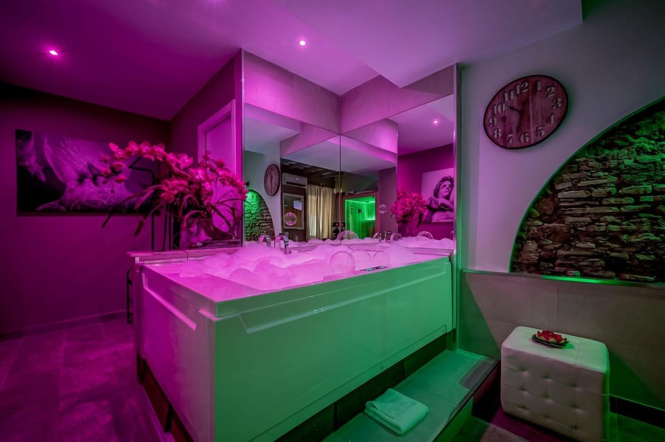 View (from property/room), Spa and wellness centre/facilities