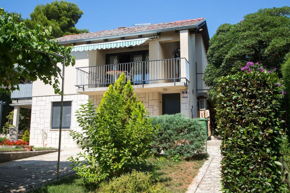 Property building, Garden