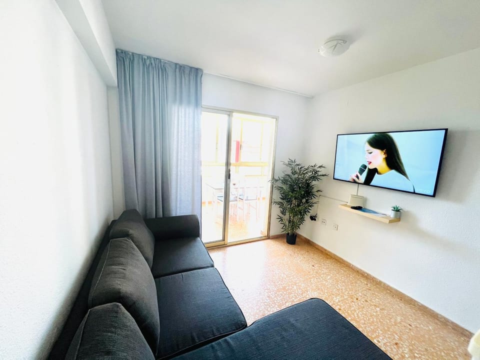 Living room, Area and facilities