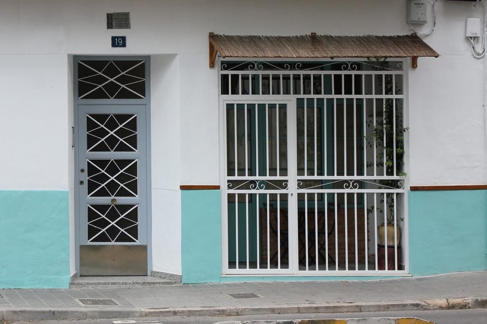 Property building, Facade/entrance