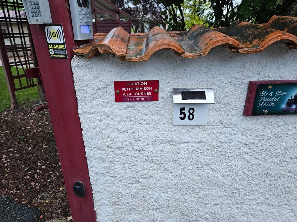 Logo/Certificate/Sign