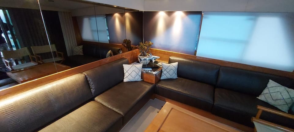 Living room, Lounge or bar
