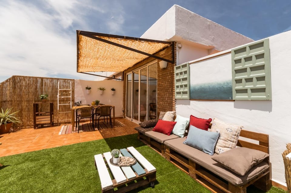 Off site, Dining area