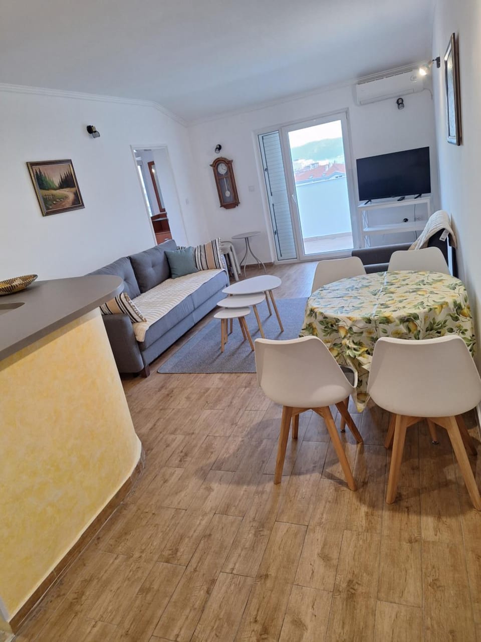 Living room, Sea view