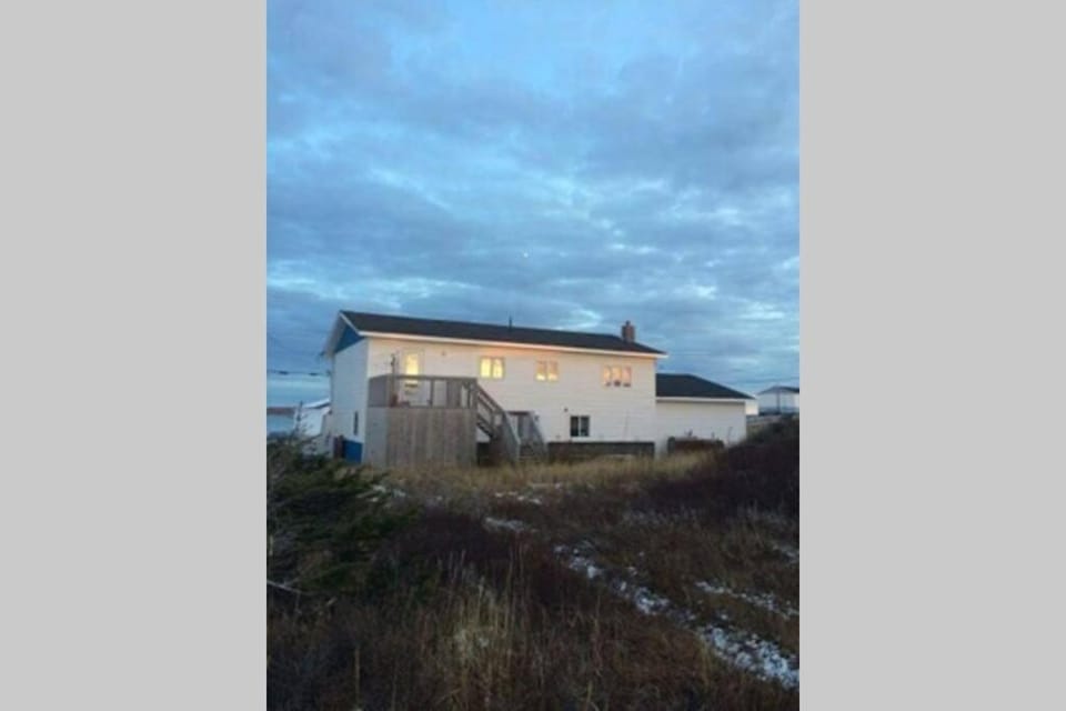 Ocean Front House in Cook's Harbour Newfoundland House in Newfoundland and Labrador