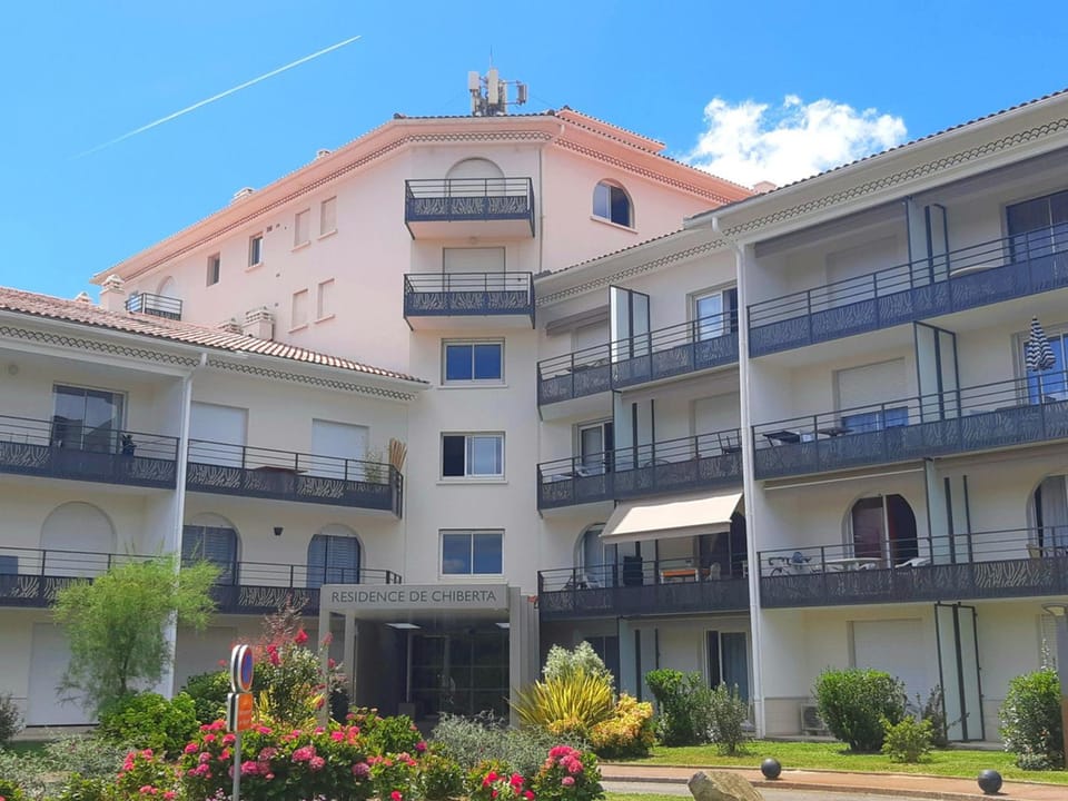 Studio spacieux à Anglet proche de la plage avec piscine - FR-1-239-685 Apartment in Anglet