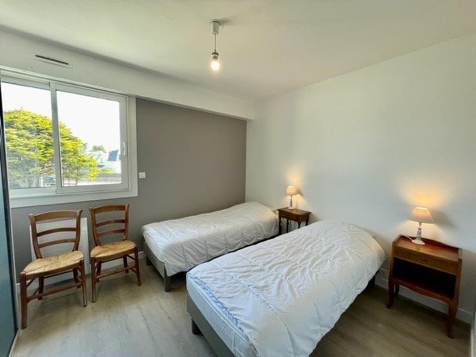 Quiberon - Grand T2 - Balcon Sud - 70m² - Plage & Centre - Parking & WIFI - FR-1-478-203 Apartment in Quiberon
