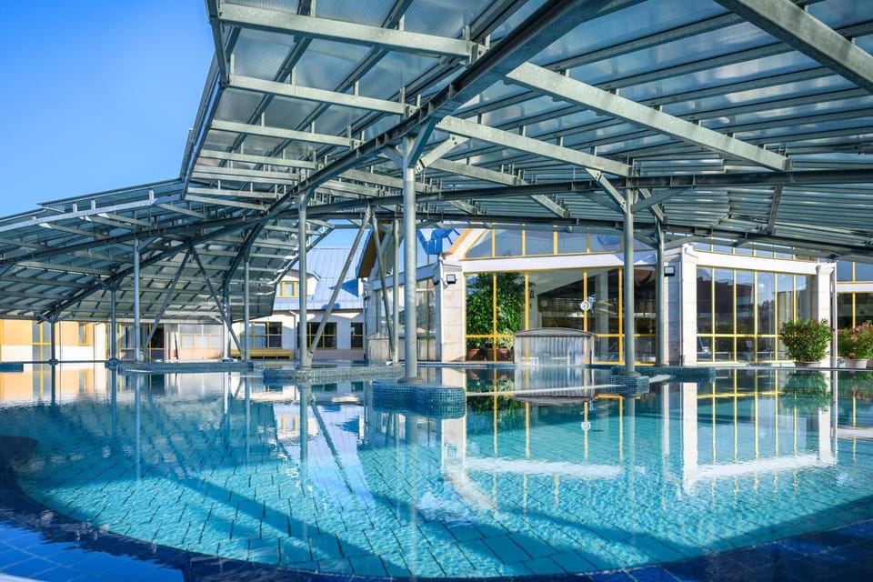 Pool view, Swimming pool