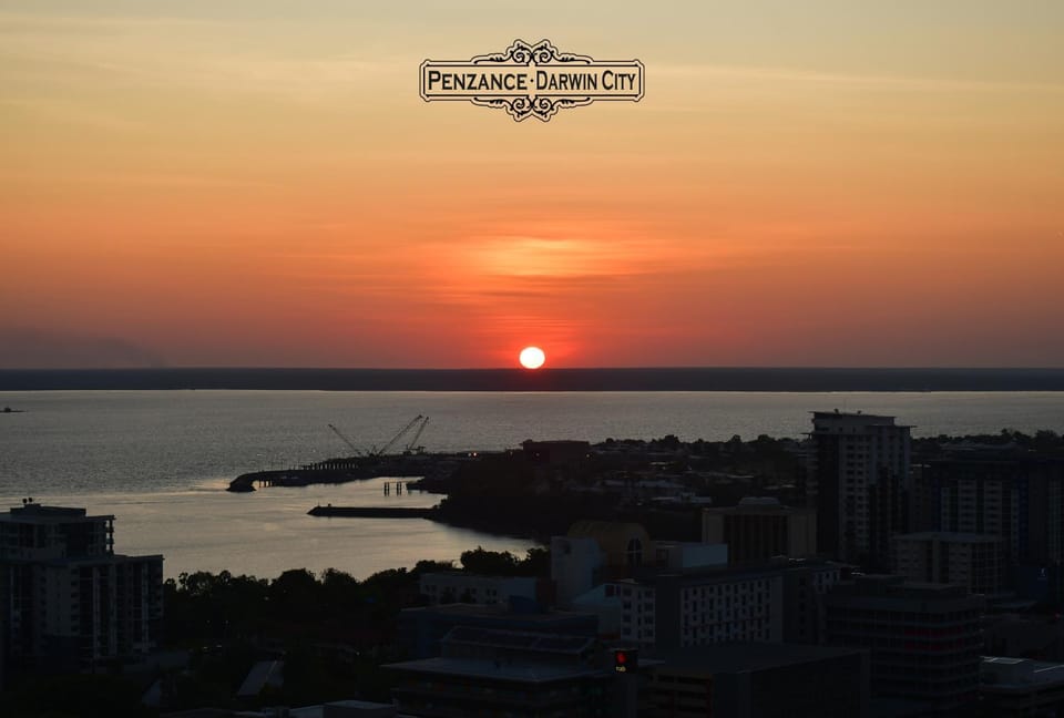 “PENZANCE” Great Location & Views at PenthousePads Apartment in Darwin