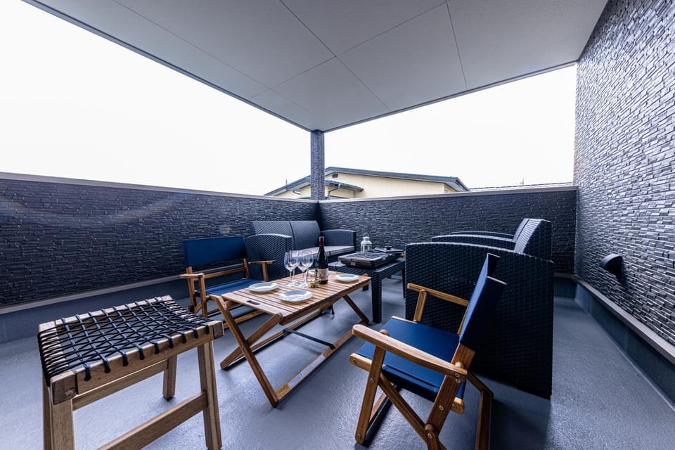 Day, Balcony/Terrace, Seating area
