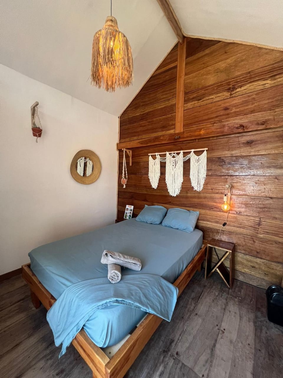 Decorative detail, Bedroom, Sea view
