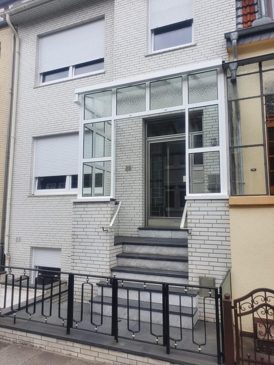 Property building, Facade/entrance