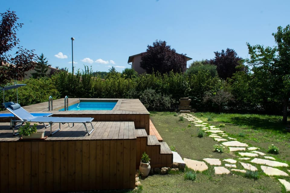 Property building, Garden, Pool view, Swimming pool