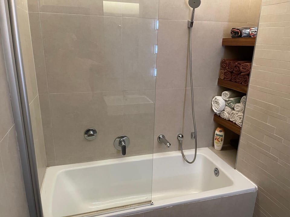 Bathroom, Bath