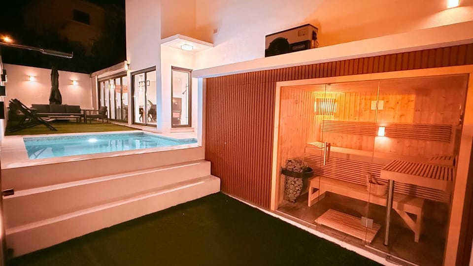 Hot Tub, Sauna, Sauna, Pool view, Swimming pool