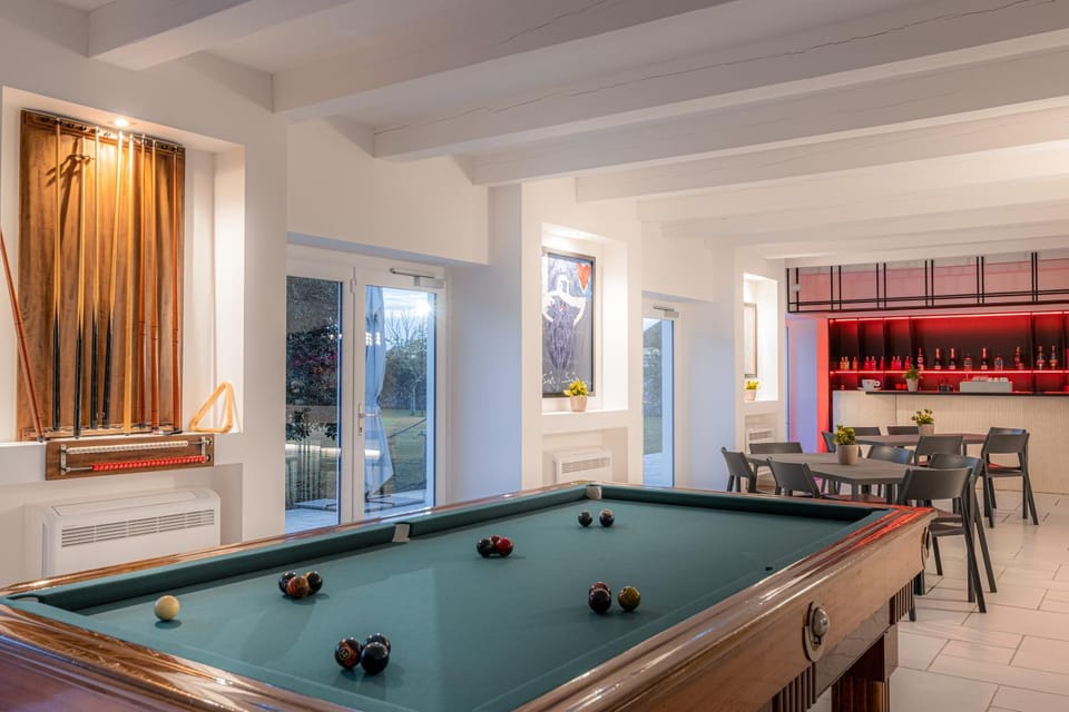 Billiard