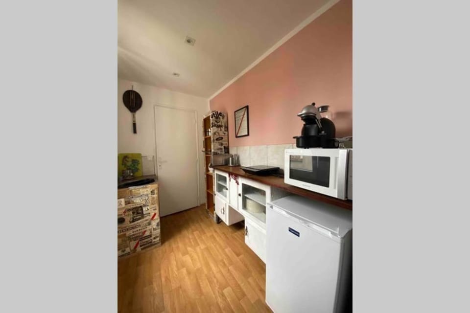 Coffee/tea facilities, Kitchen or kitchenette