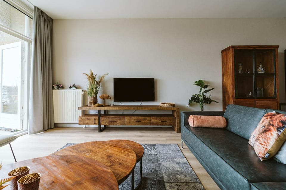 Communal lounge/ TV room, TV and multimedia