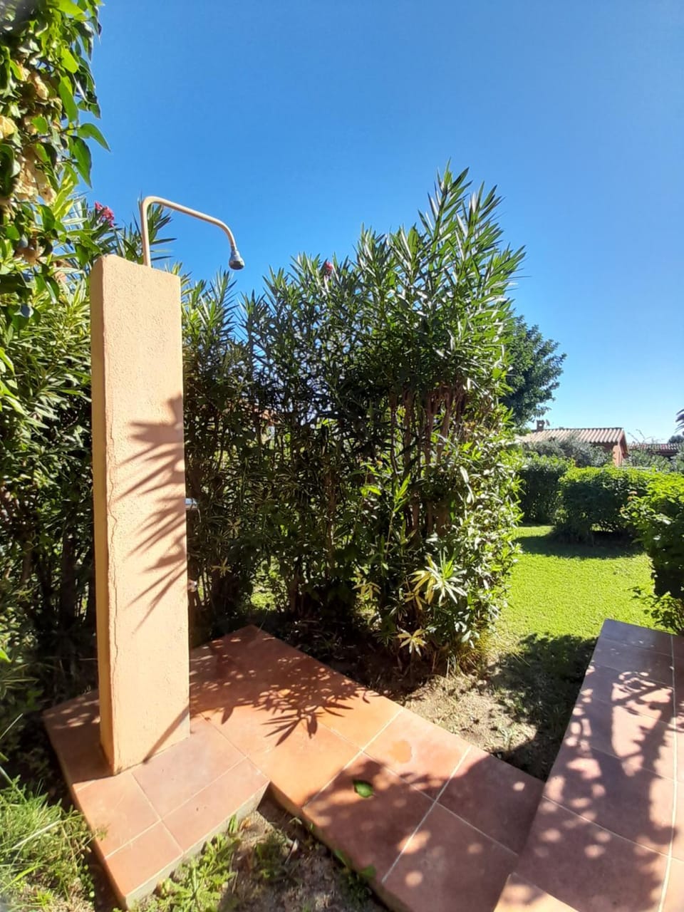Shower, Property building