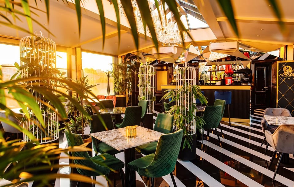 Restaurant/places to eat