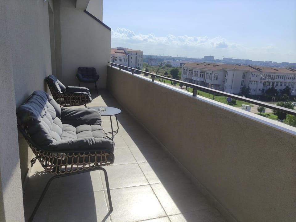 View (from property/room), Balcony/Terrace, Seating area