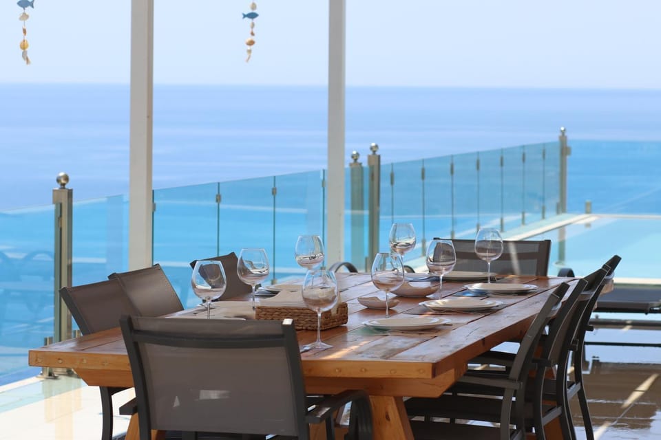 Natural landscape, View (from property/room), Balcony/Terrace, Banquet/Function facilities, Dining area, Pool view, Sea view, Swimming pool