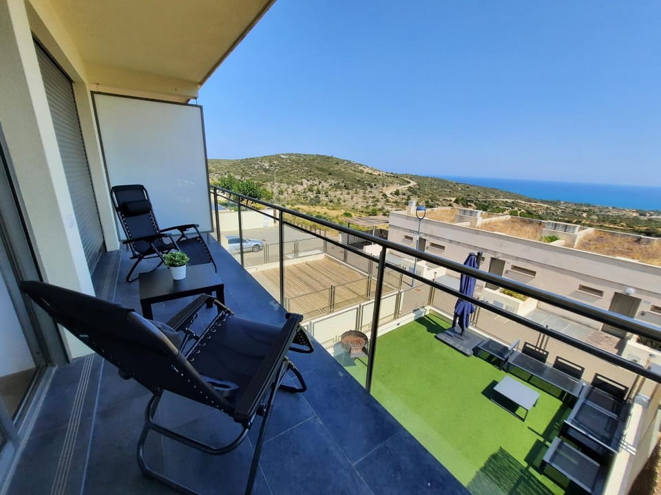 Balcony/Terrace, Balcony/Terrace, Garden view, Landmark view, Mountain view, Pool view, Sea view, Quiet street view