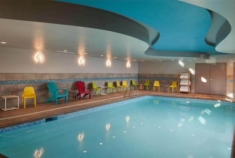 Pool view, Swimming pool
