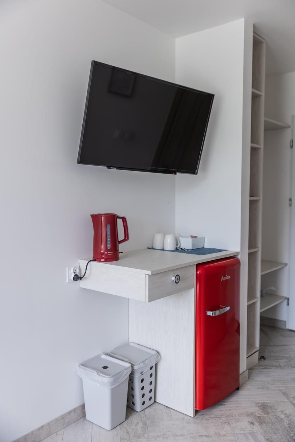 TV and multimedia, Coffee/tea facilities, Photo of the whole room