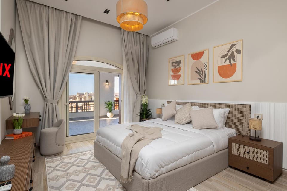 Bed, TV and multimedia, Photo of the whole room, Bedroom, air conditioner