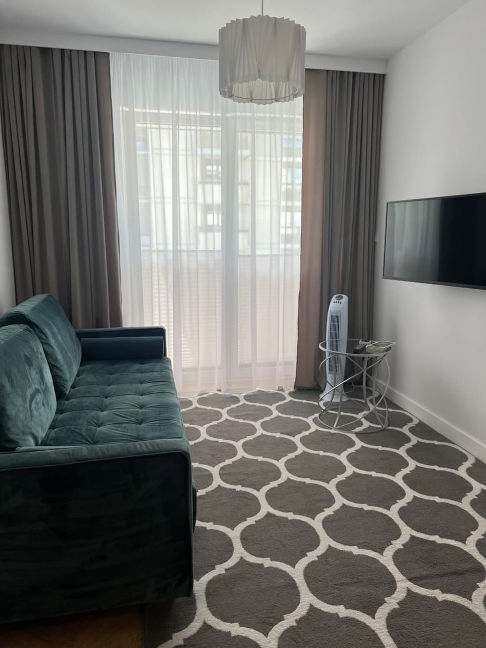 TV and multimedia, Living room, Photo of the whole room, Seating area