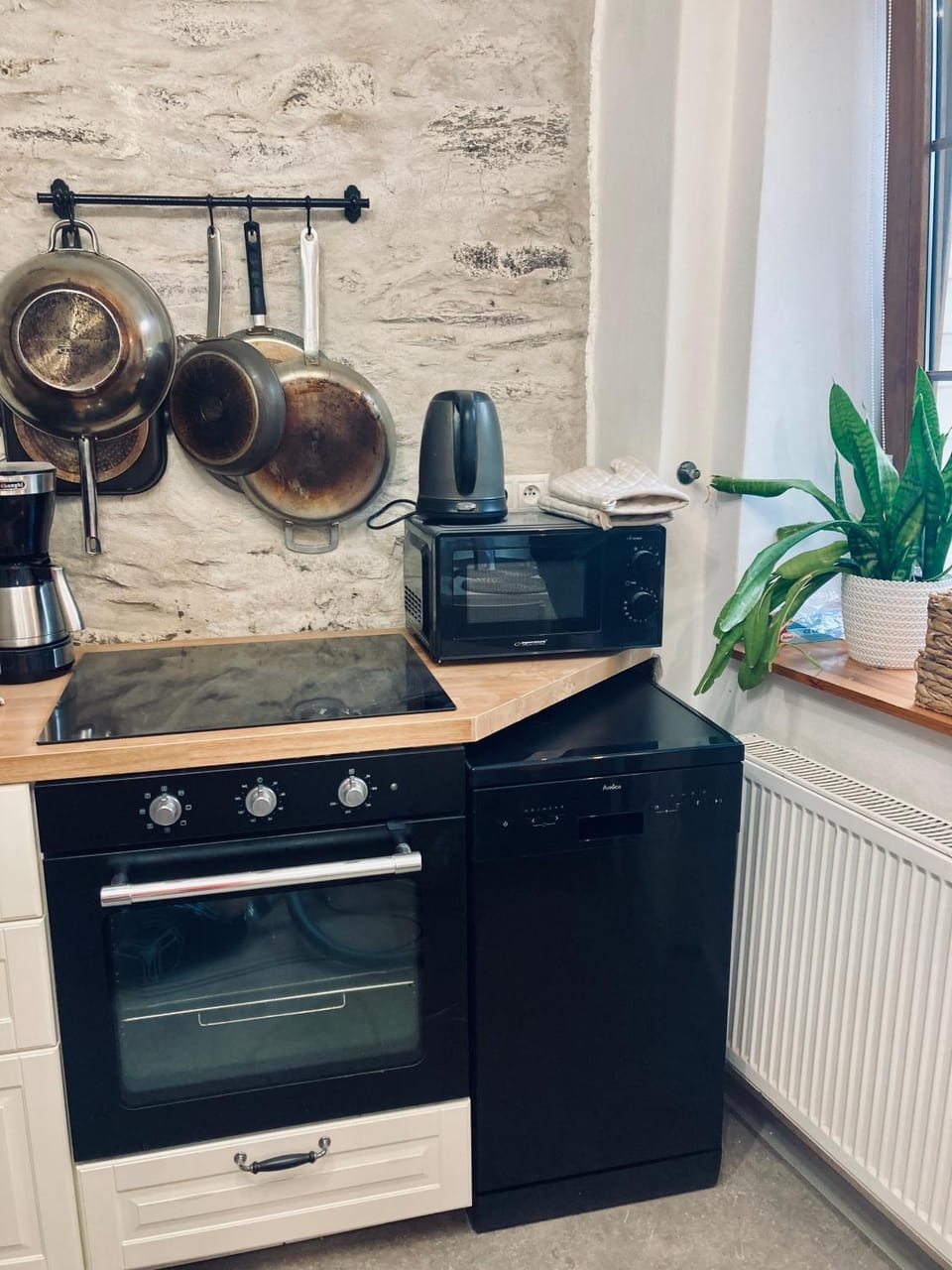 dishwasher, microwave