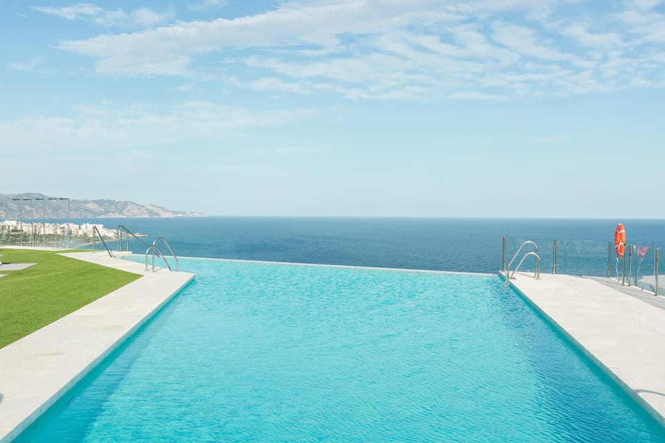 Pool view, Sea view, Swimming pool