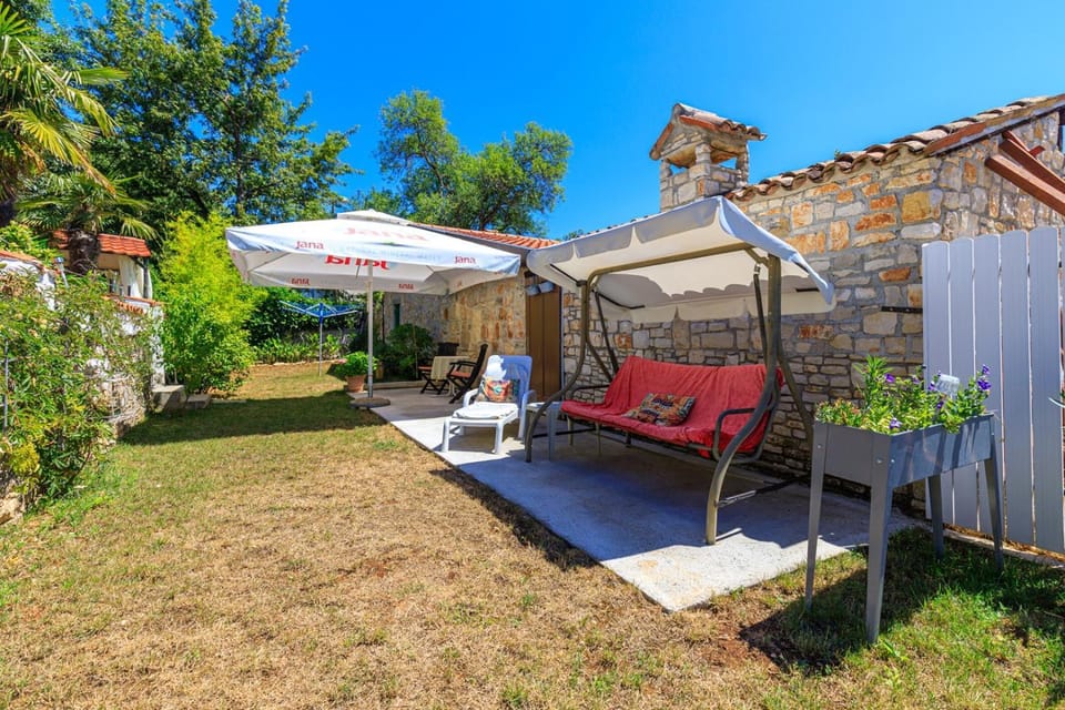 Garden, Seating area