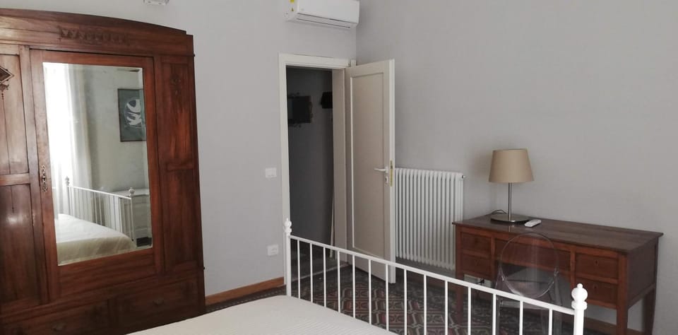 Casa Ridolfi Holiday Home -Una terrazza sui giardini di Pisa Apartment in Pisa
