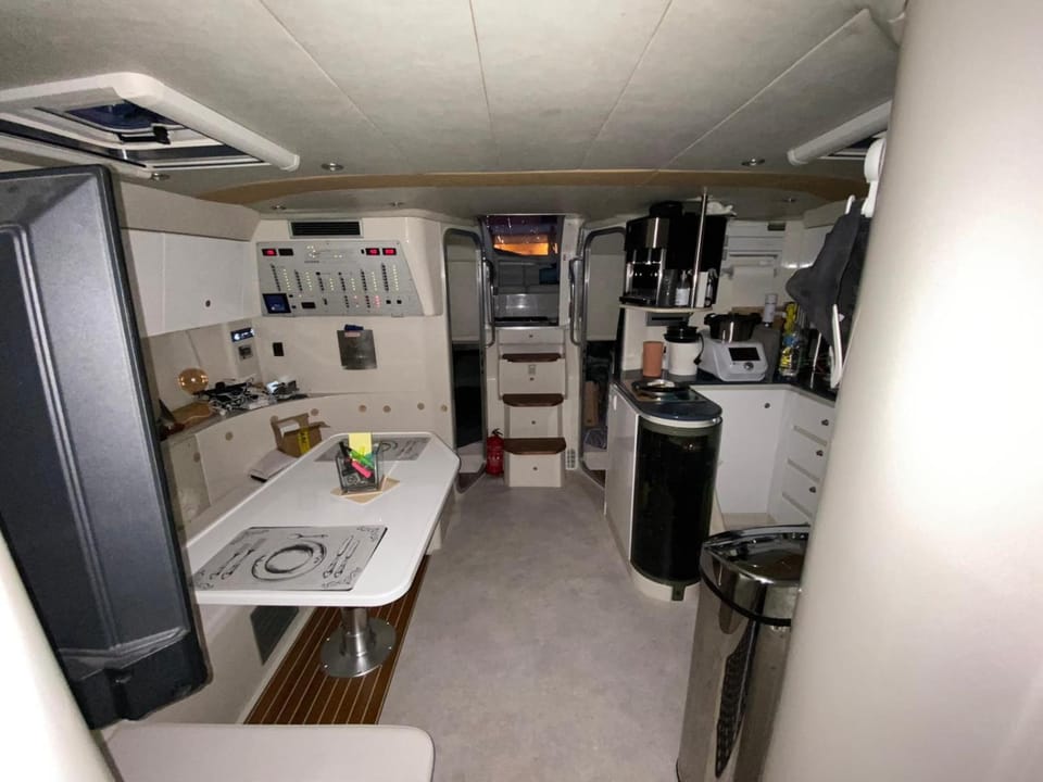 Nuit de rêve sur Bateau MAMOURS II Vacation rental in Saint-Raphael