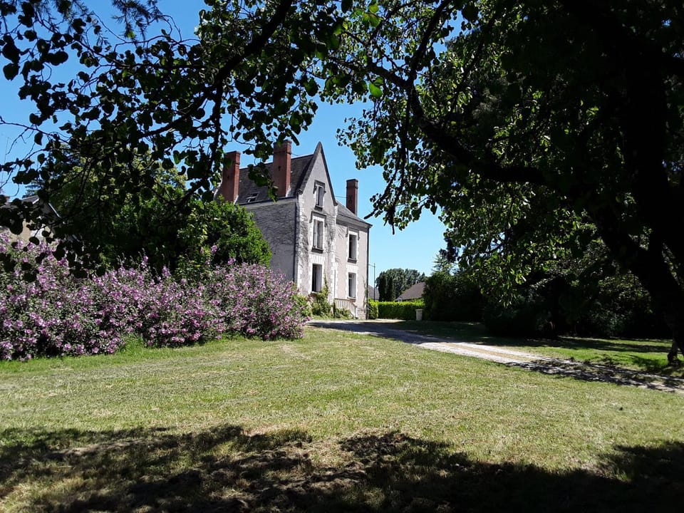 CHANTOISEAU Bed and Breakfast in Centre-Val de Loire