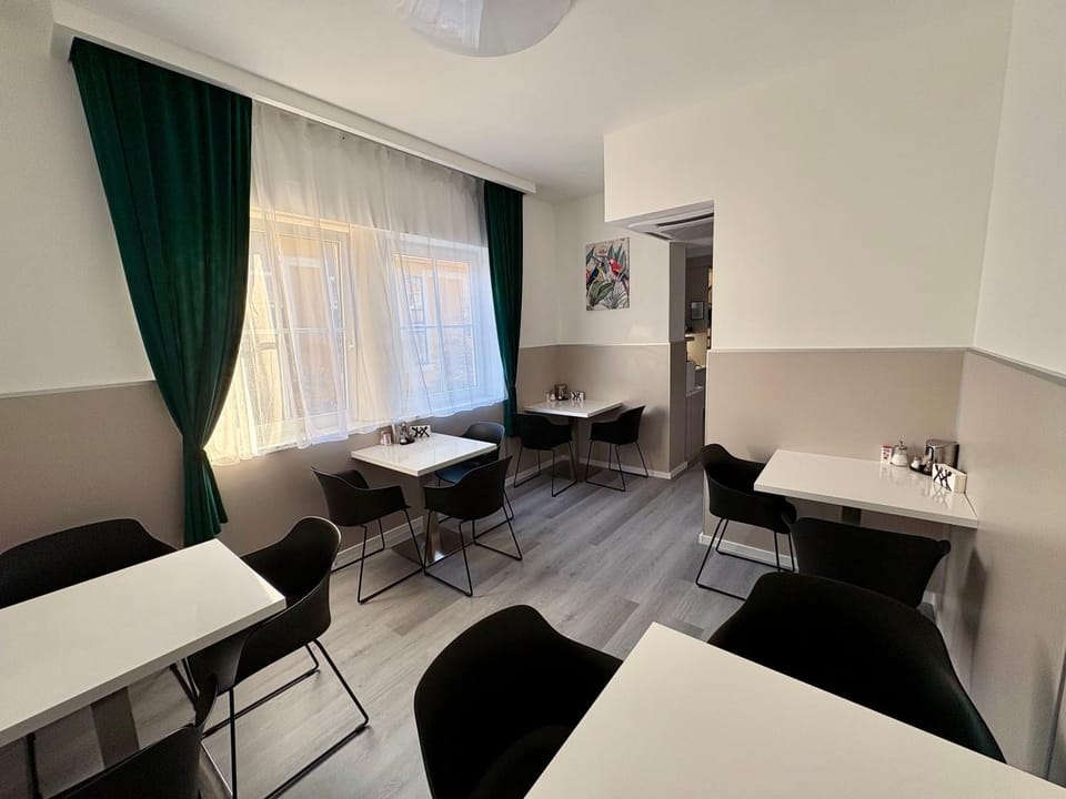 Restaurant/places to eat, Breakfast