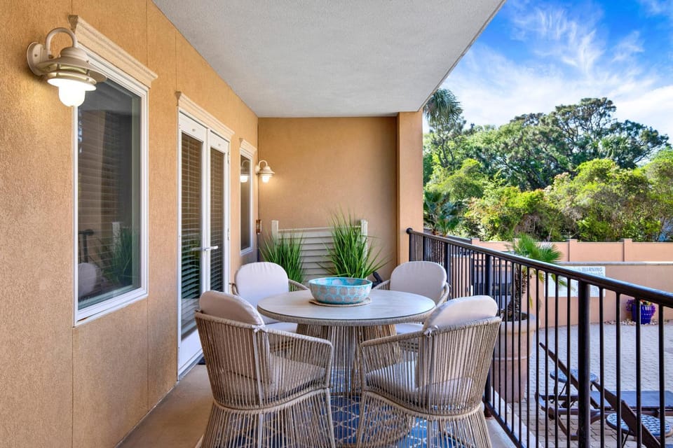 Brass Rail Unit 112 House in Tybee Island