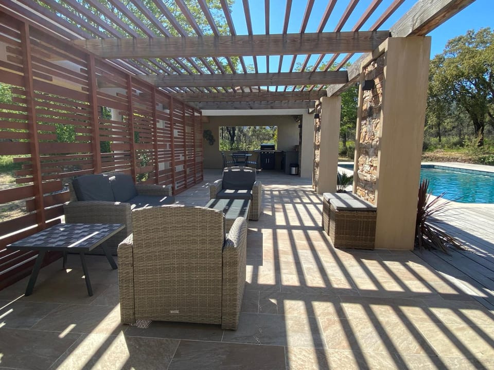 Magnifique villa avec piscine au coeur des vignes Villa in Cogolin