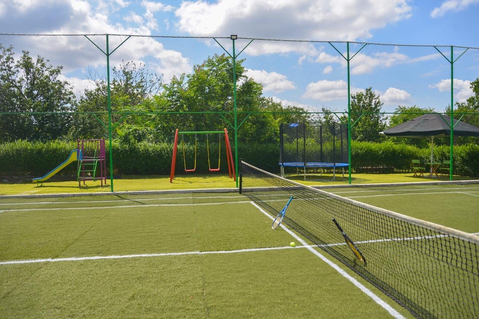 Tennis court